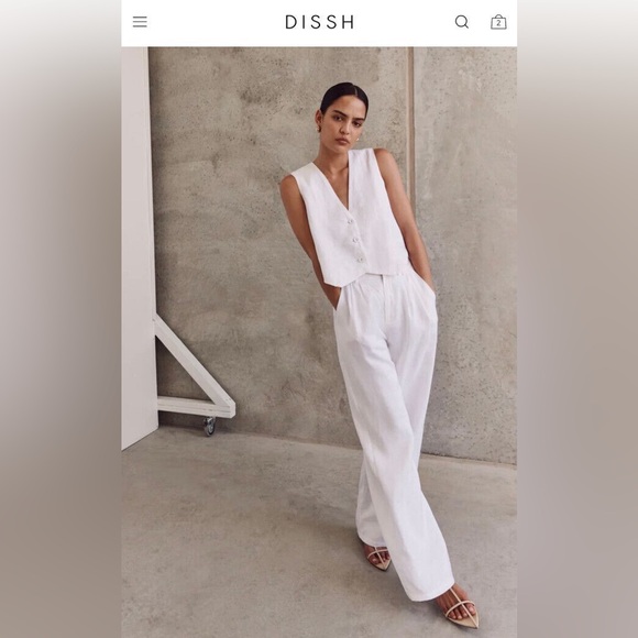 DISSH white Linen Vest & Norah Pants Set
Both pants and vest are included- - Picture 5 of 13